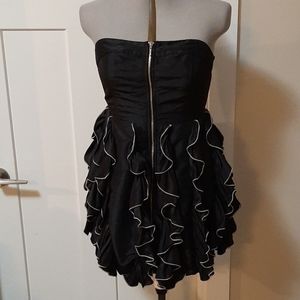 DAISY Black Cocktail Ruffle Dress Mini Large